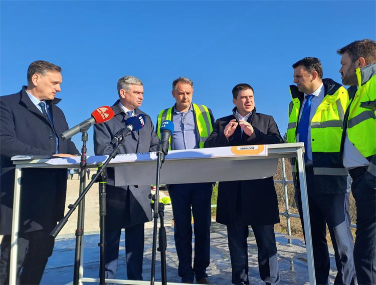 Slika /slike/foto 2_24/foto PPVRH MIRNA-MATULJI 16-2_24/nsl PPVRH-MIRNA 16-2_24.jpg